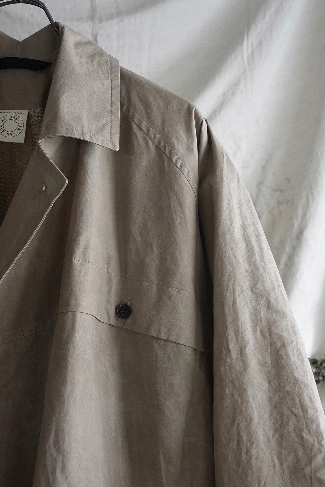 JAN JAN VAN ESSCHE - COAT#26 | Brownie JAN JAN VAN ESSCHE - COAT#26 | Brownie