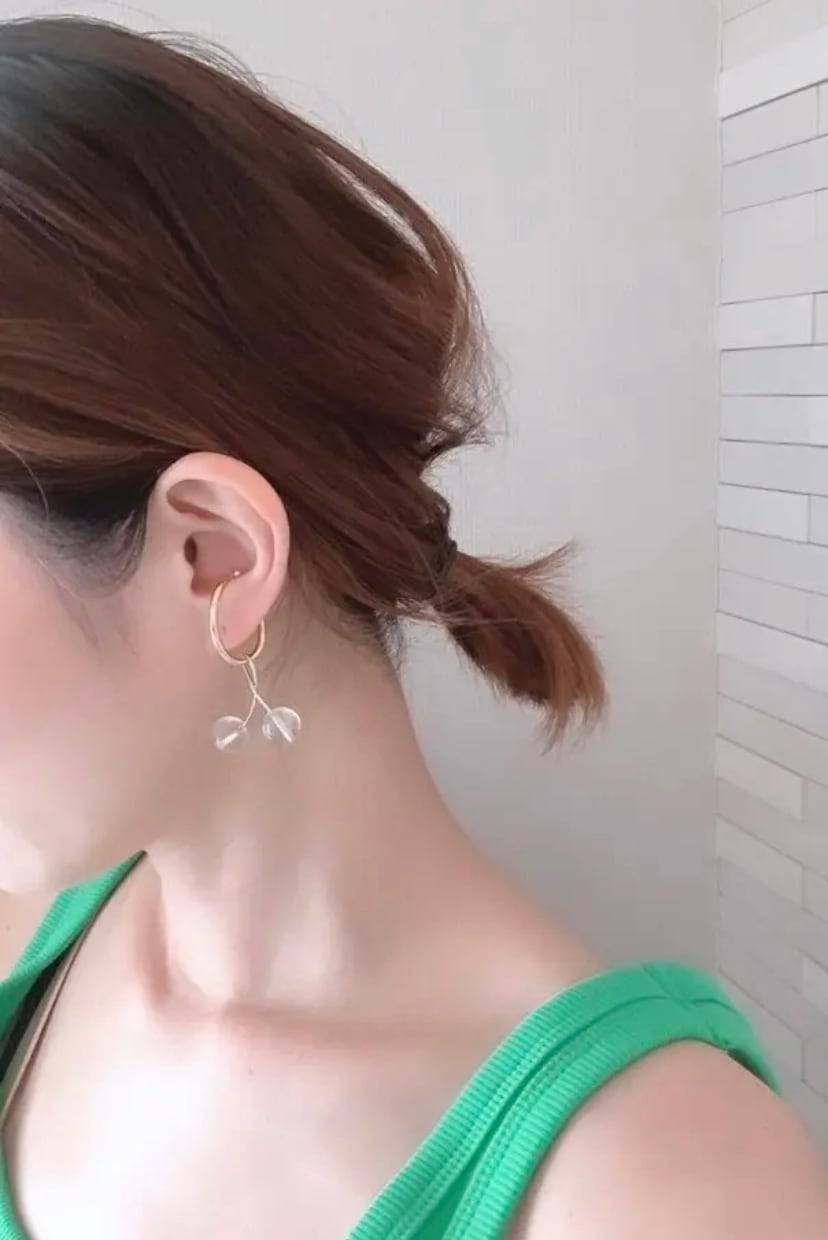 イヤーカフチャーム】透明さくらんぼ 天然水晶 左右ペア | MELEE