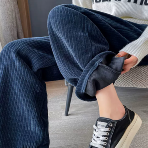 【送料無料】 ワイドパンツ 4色 フレア Aライン ガウチョ ボトム ロング ポケット 紐 厚手生地 着る毛布 防寒 ふわふわ かわいい シンプル カジュアル おしゃれ ラフ コンサバ 着痩せ ヘルシー 無地 冬 10代 20代 30代 40代 レディース 女性用 ママ デート お出かけ 女子会 お呼ばれ 休日 お茶会 授業参観 着回し 普段使い ファッション スタイル 楽ちん あったか 暖かい 体型カバー 定番 デイリーユース オーバーシルエット 垢抜け 動きやすい アイボリー ブラック ブルー グレー