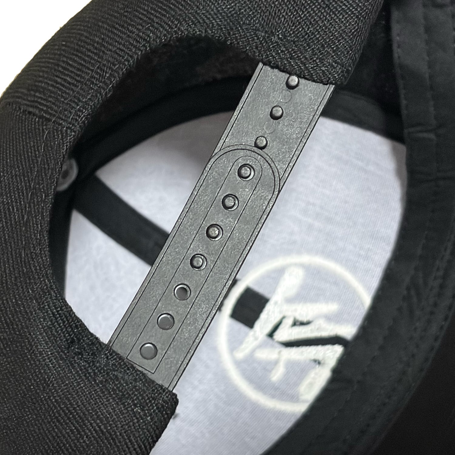 Aphex 死 Cotton Snapback Cap | CULTNIA