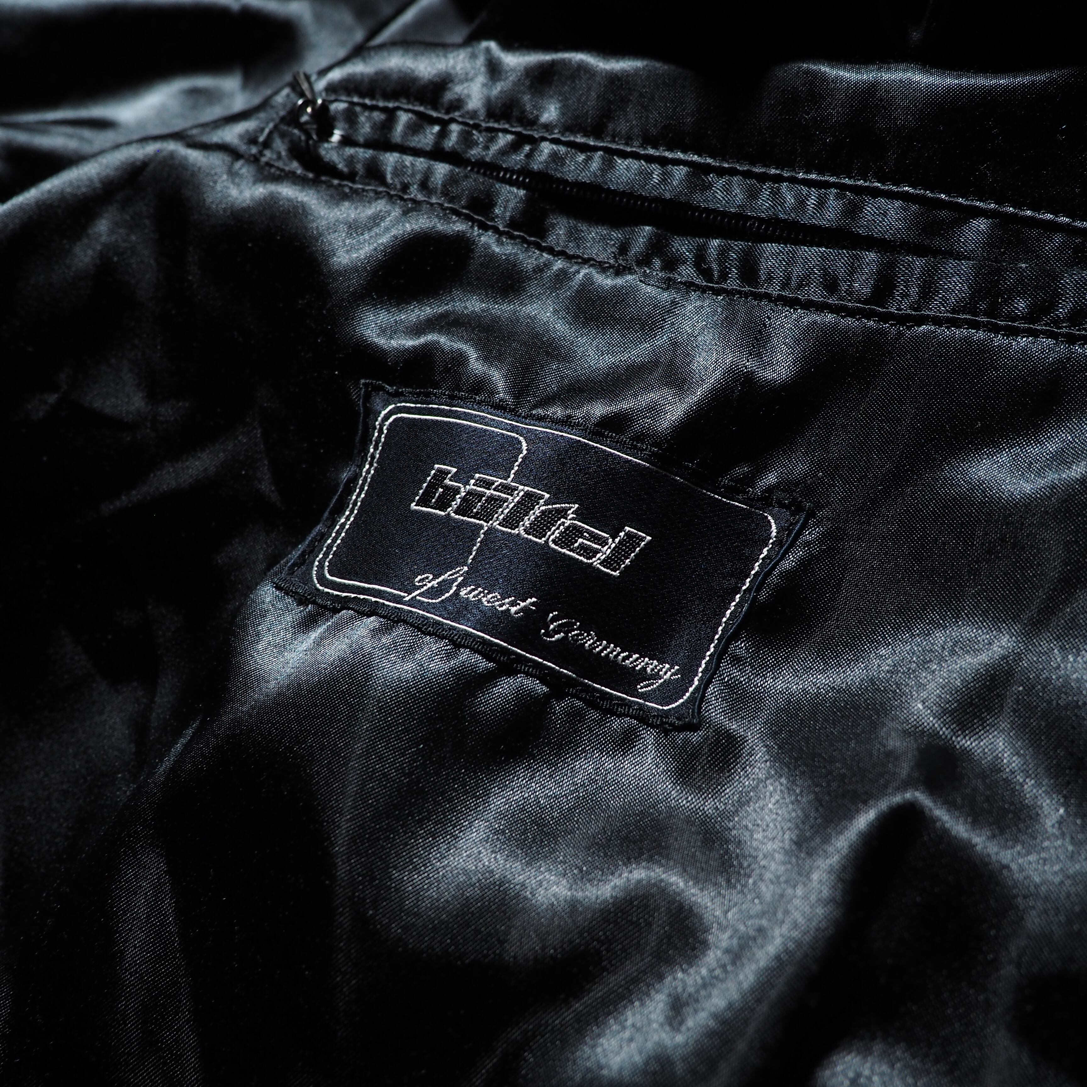 1990s Black mode Deformation silhouette vintage jacket blouson (made in France)