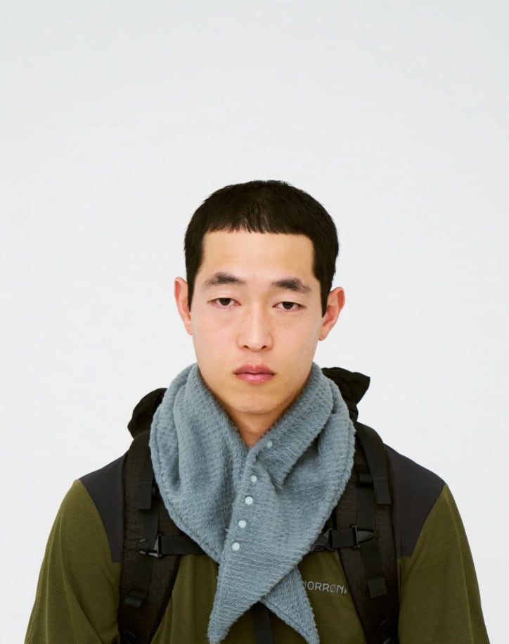 halo commodity | Alpha Stole | MOMOYA 山の用品店