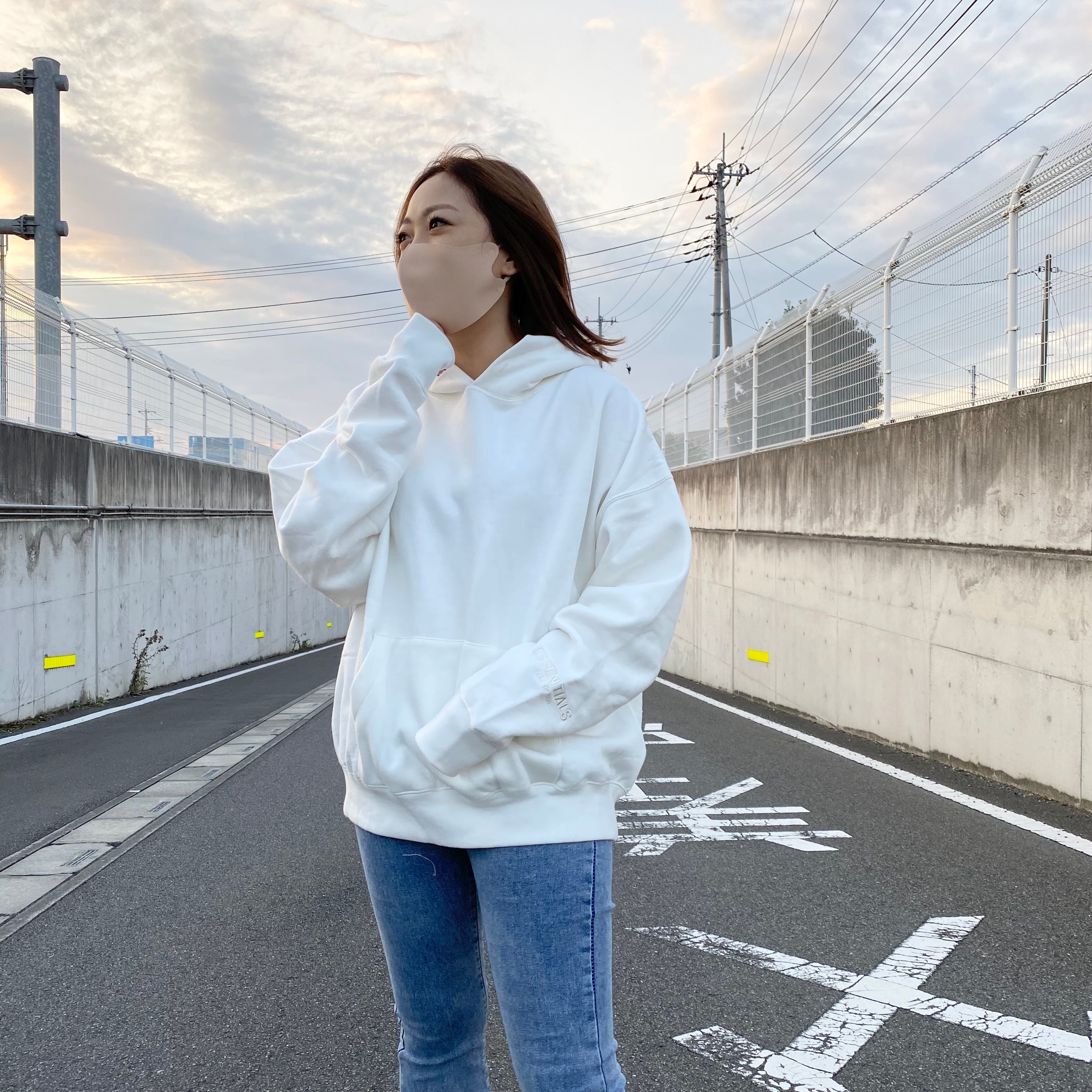 FEAR OF GOD - Essentials ロンＴタン ベージュ Lスウェットパンツ