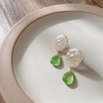 【8月 誕生石カラー ペリドット】バースデーカラードロップピアス・イヤリング｜サムネイル1