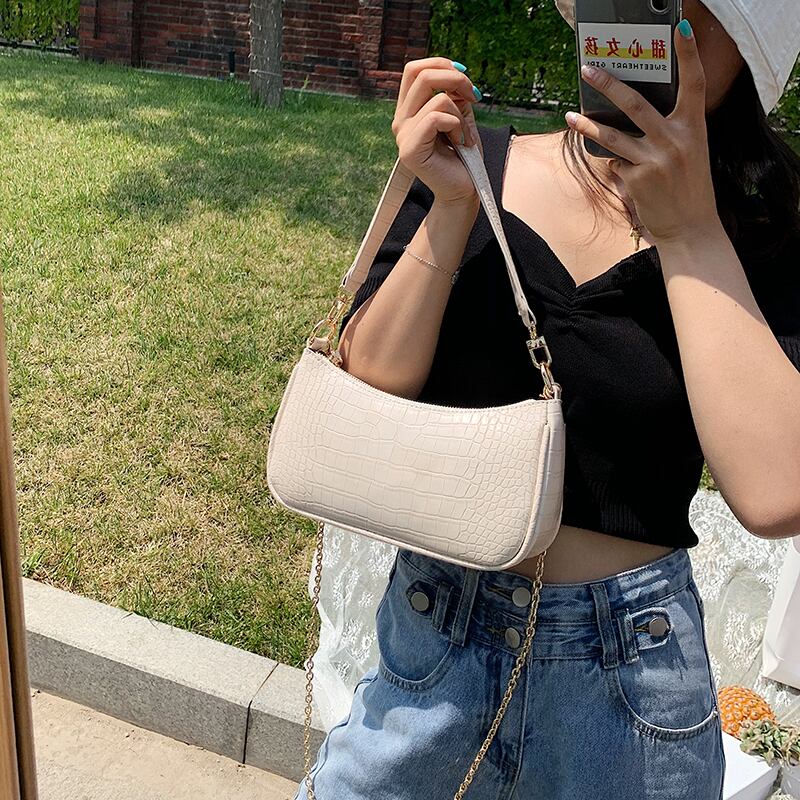 スモールバッグ女性バッグ2020新しい波のファッションワイルドチェーンバッグショルダーメッセンジャーバッグサマーネット赤い脇袋 Tiancai_Wing_Bag2281689