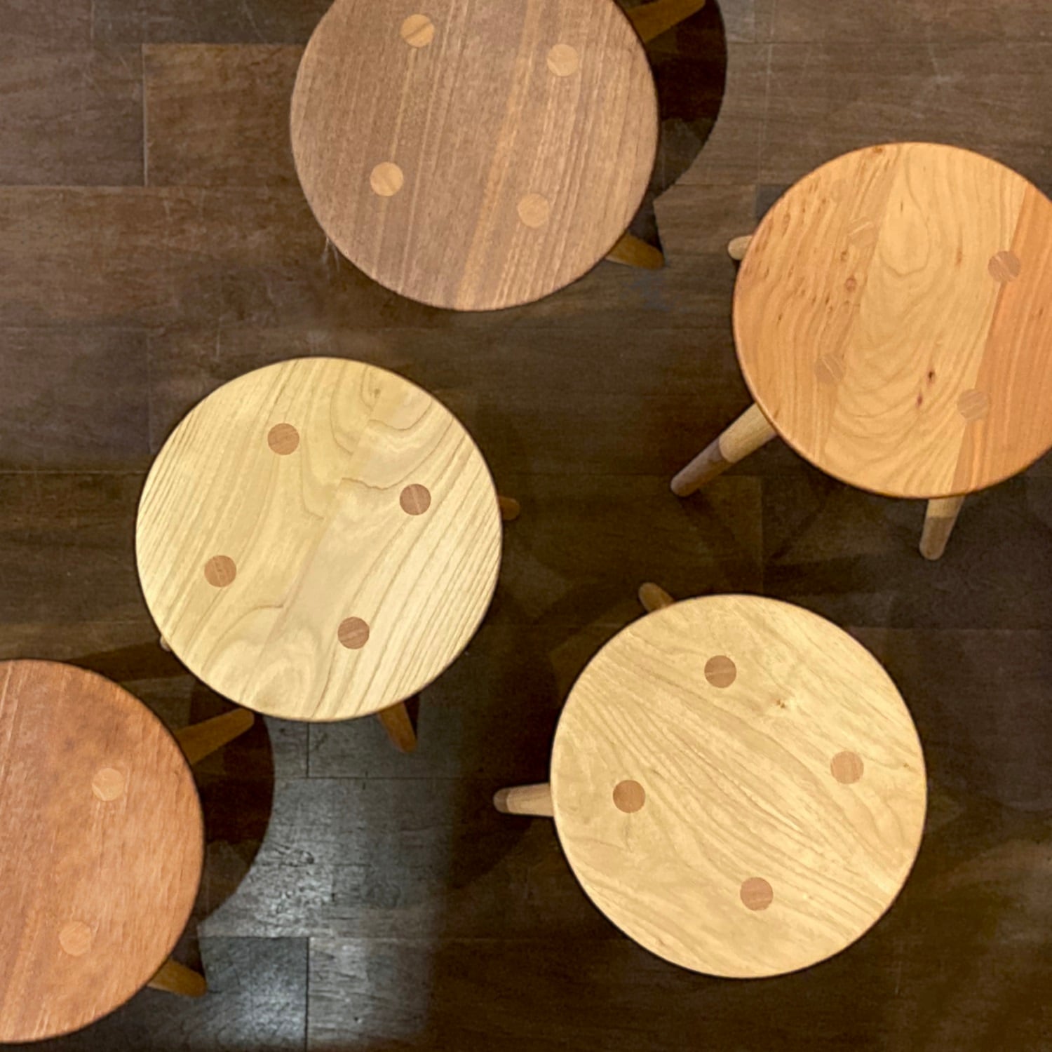 円スツール チェリー en [ circle ] stool - Cherry | 飛騨高山