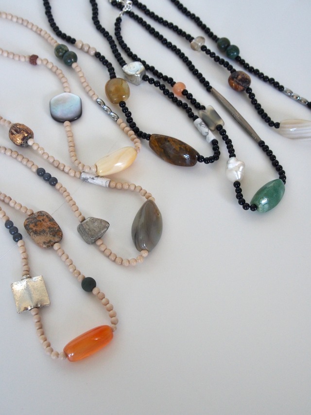 " MOI " Natural stone & Beads pointed choker 【5point】