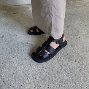 square gurkah leather sandal