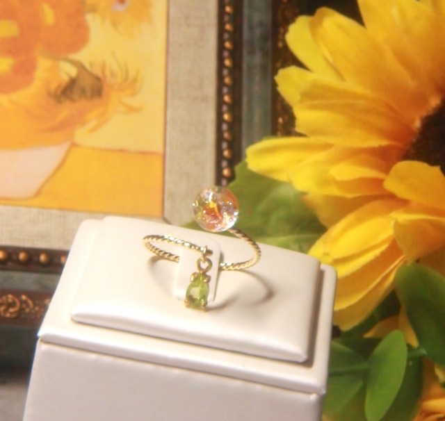 ペリドット揺れる Lumière ring - mètèore   ゴッホ『ひまわり』を纏うリング 【受注制作】サージカルステンレス