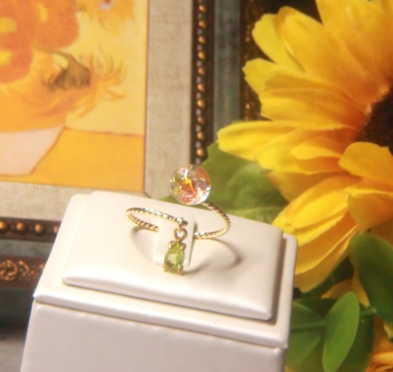 ペリドット揺れる Lumière ring - mètèore ゴッホ『ひまわり』を纏うリング 【受注制作】サージカルステンレス