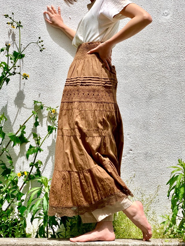 90’s−old “Tiered long skirt” “crochet” “brown” made in INDIA