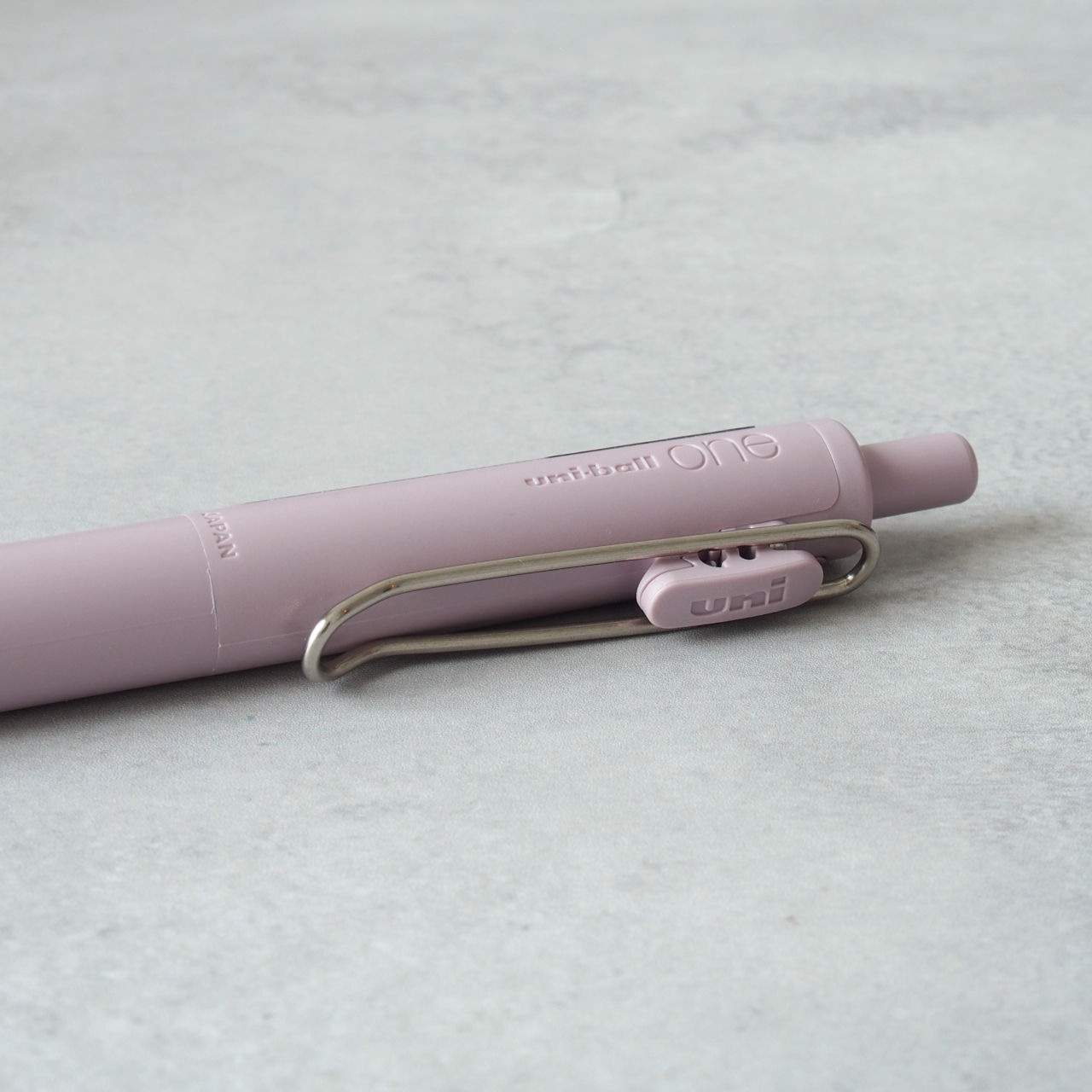 三菱鉛筆 ユニボール ワン F ゲルインクボールペン 0.38mm