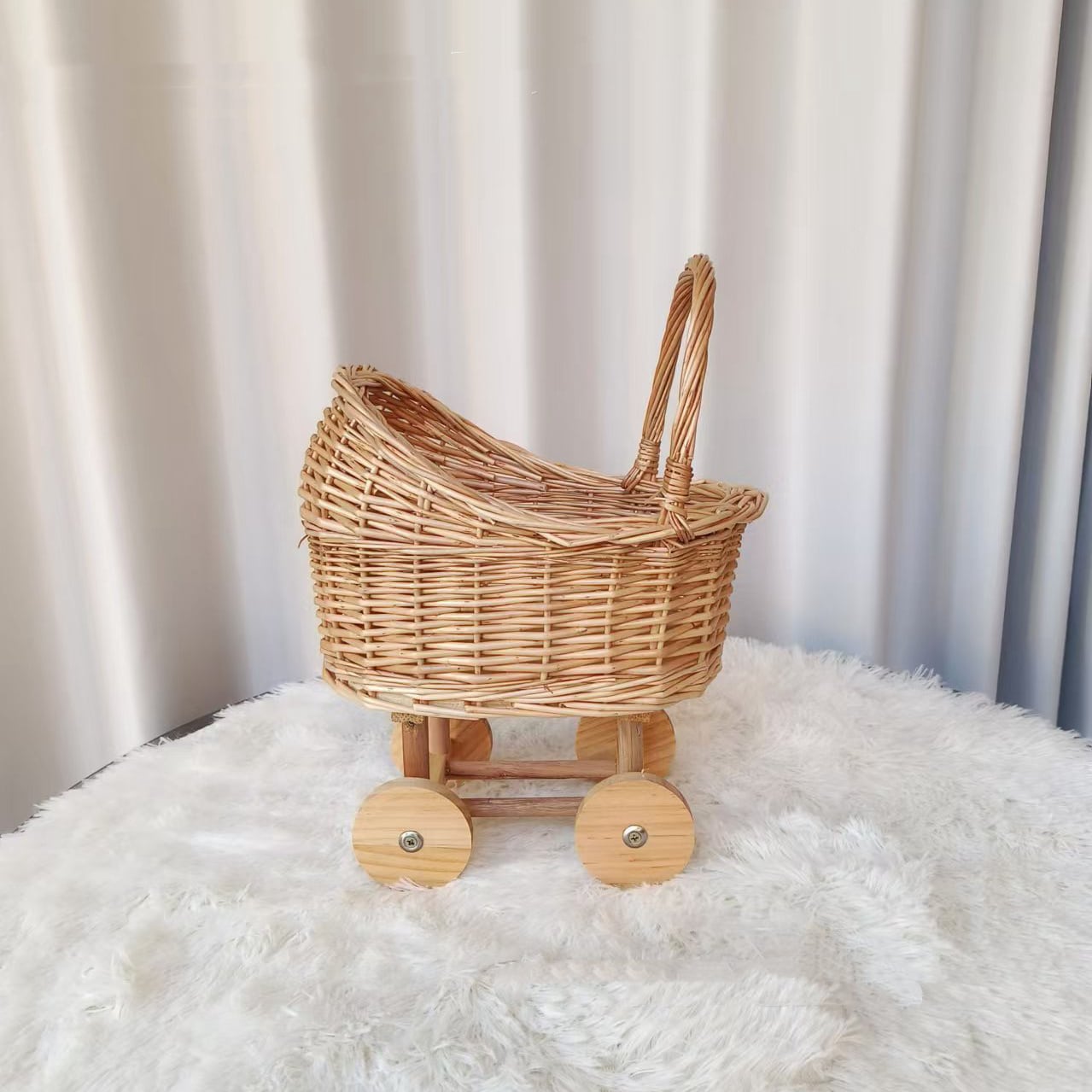 やさしい雰囲気の 藤編みナチュラル手押し車 | LittleBean丨海外子供服
