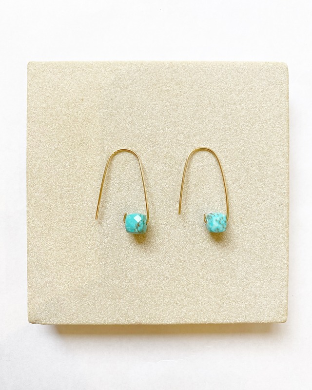 誕生石のお守りピアス