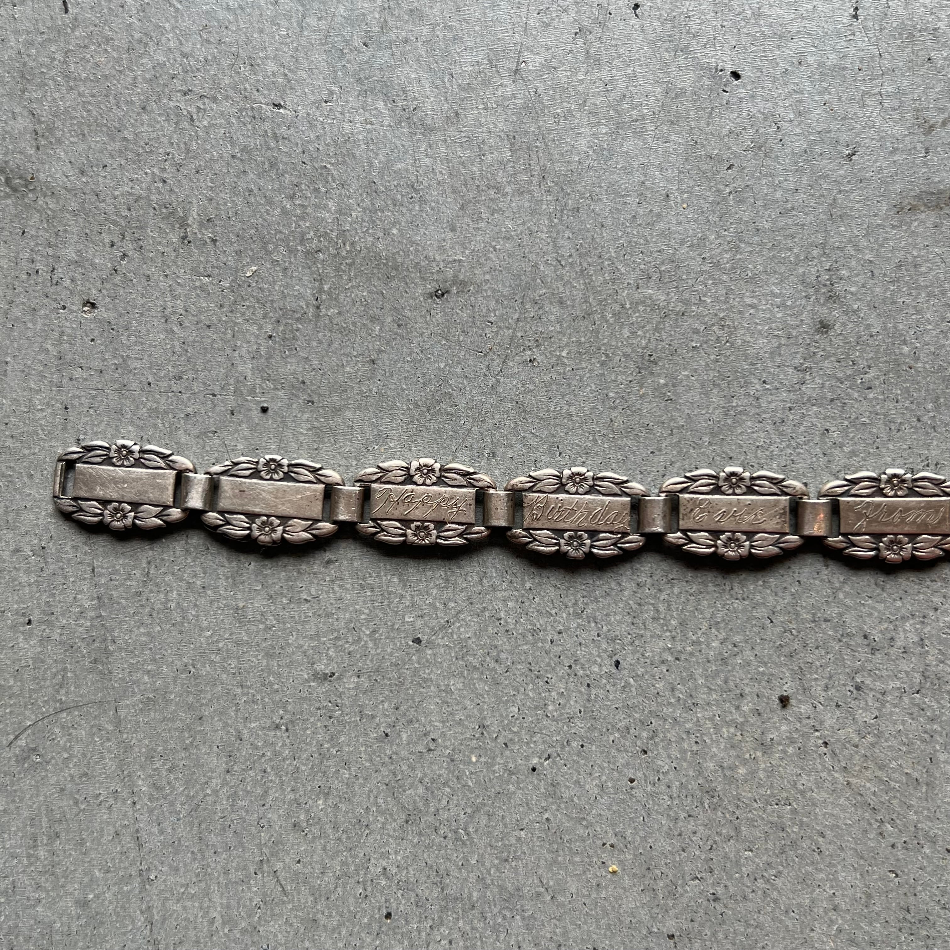 1940s WW2 SWEET HEART JEWELRY BRACELET | BUFF STOCK YARD