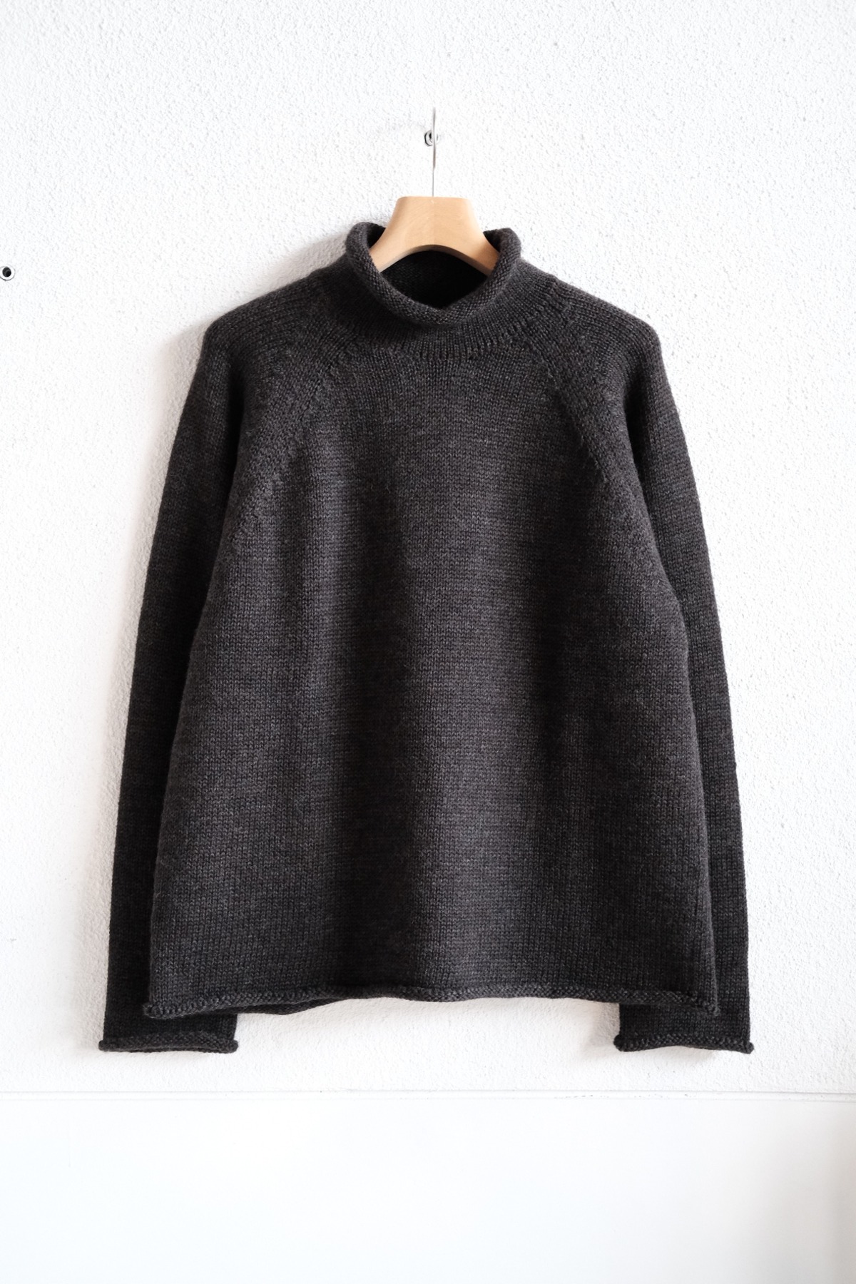 ENDS and MEANS＜エンズアンドミーンズ＞Roll neck knit | Inhigh