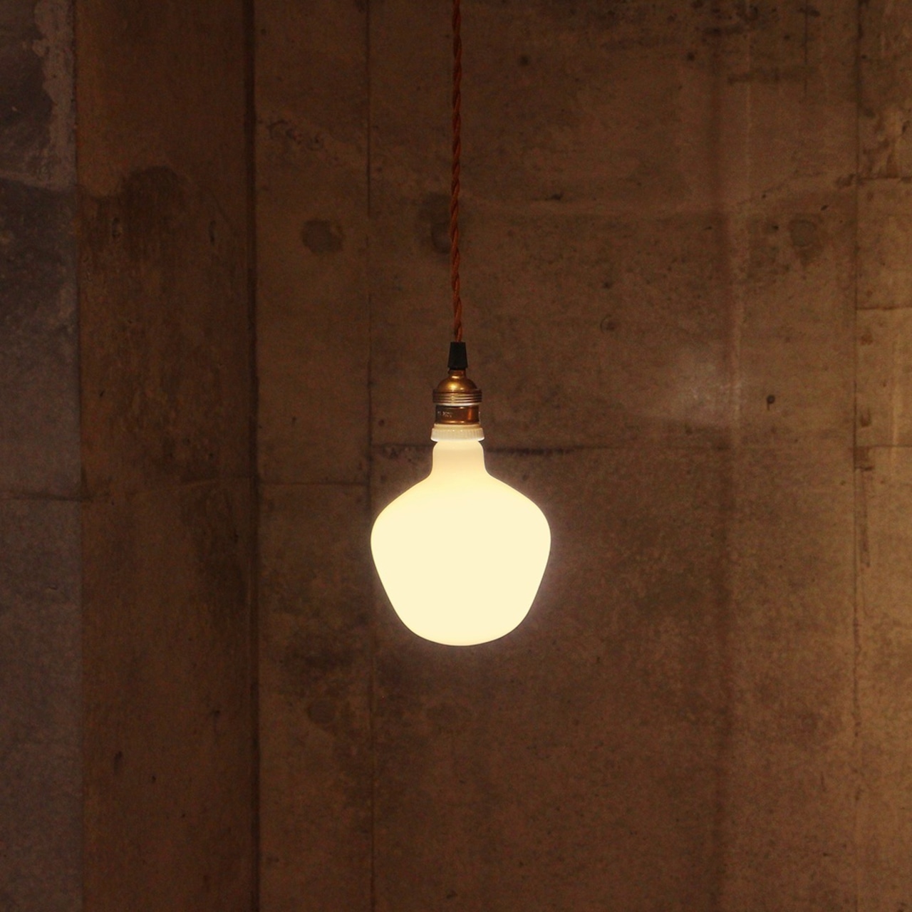 LED Bulb NT130 "Warm"/照明/LEDライト/電材