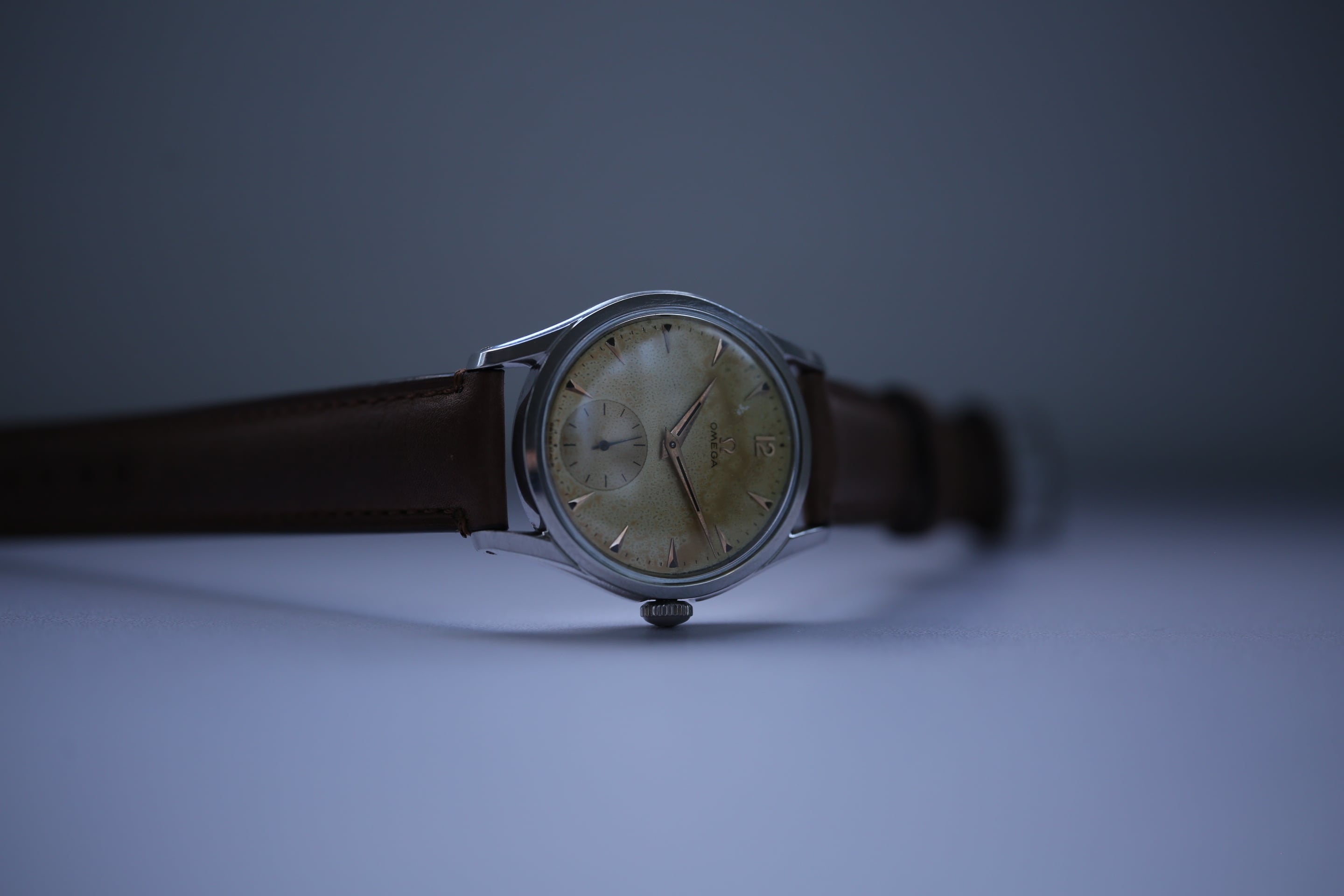 OMEGA】 1953年製 オメガ 30mmキャリバー スモールセコンド OMEGA】 1953年製 オメガ 30mmキャリバー スモールセコンド