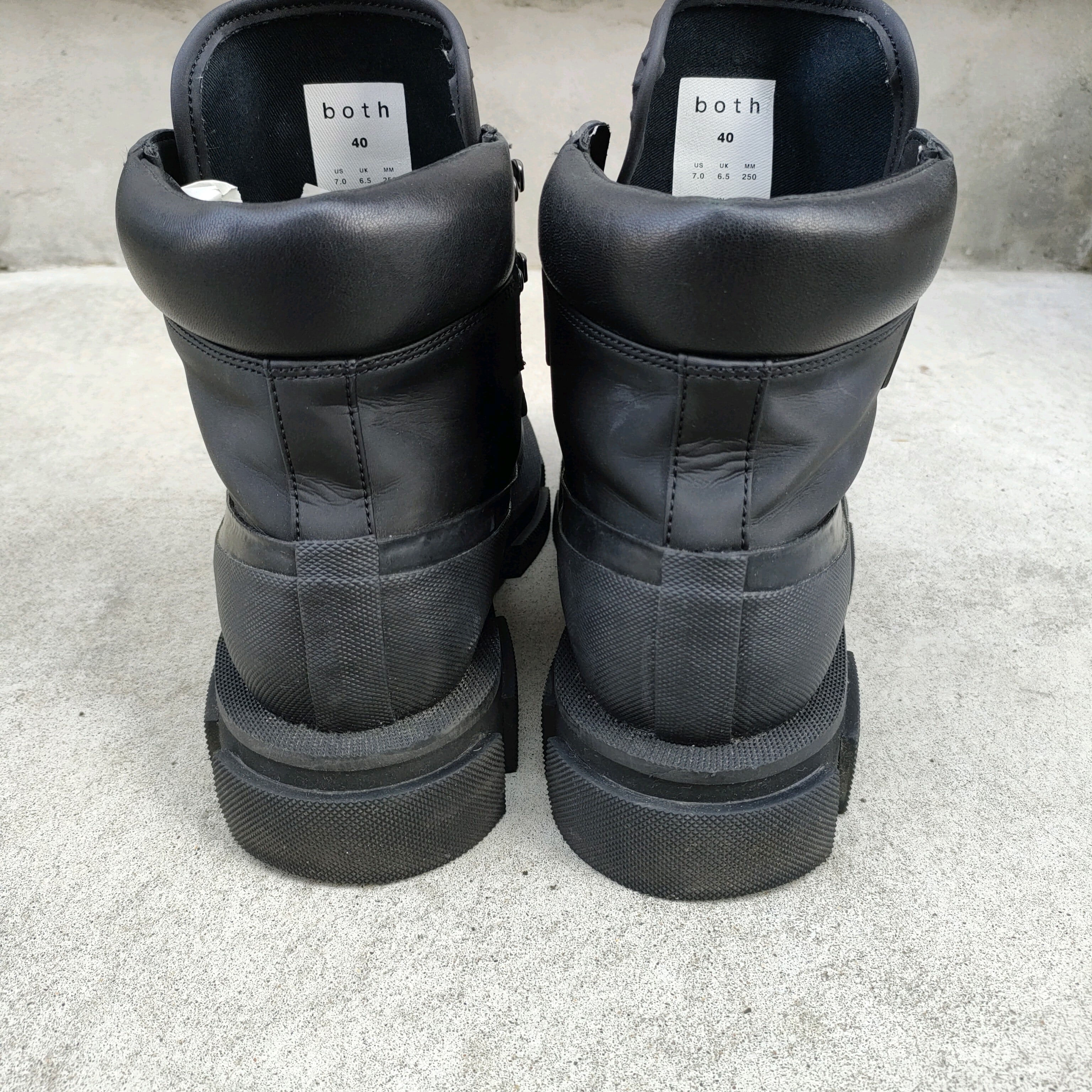 both Paris GAO mid boot 41