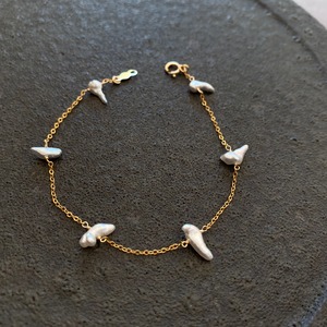 Akoya pearl bracelet