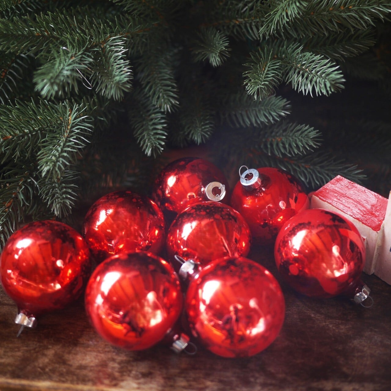 pyramid 赤色ガラス飾り玉8個 マーキュリーガラス アメリカ