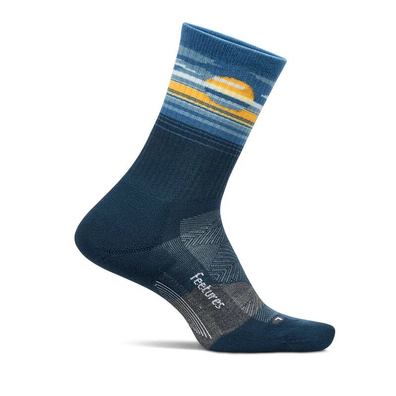 Feetures(フィーチャーズ)TRAIL MAX CUSHION MINI CREW -Cloud Veil Blue メンズレディースソックス
