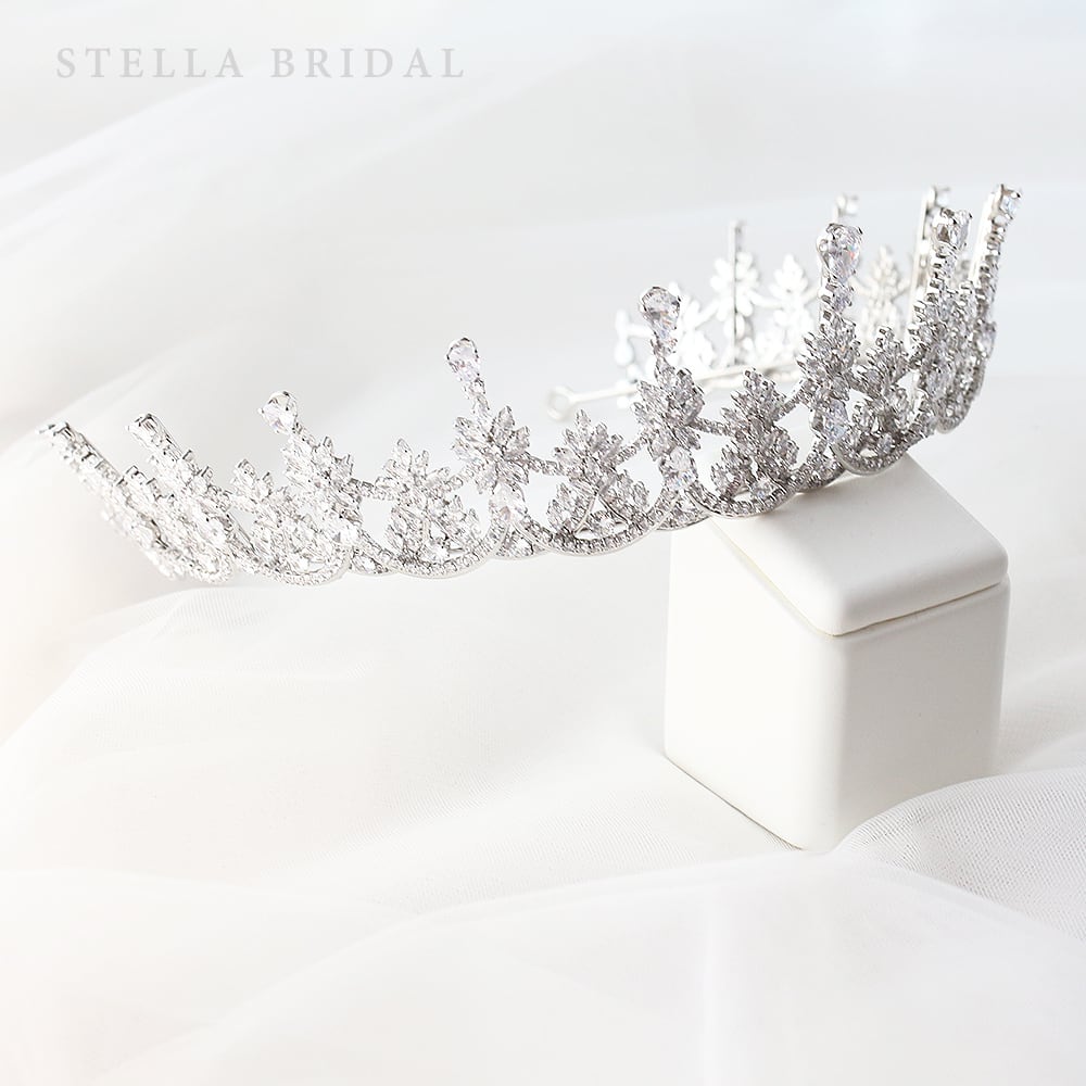 STELLA BRIDAL ステラブライダル ジルコニア ティアラ ジネット ゼクシィ掲載・受注生産品】キュービックジルコニア ブライダル