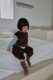 韓国子供服 / 26Autumn / normalplay / ベロアクロップドジョガーパンツ / キッズ / 秋服 *12M~L*