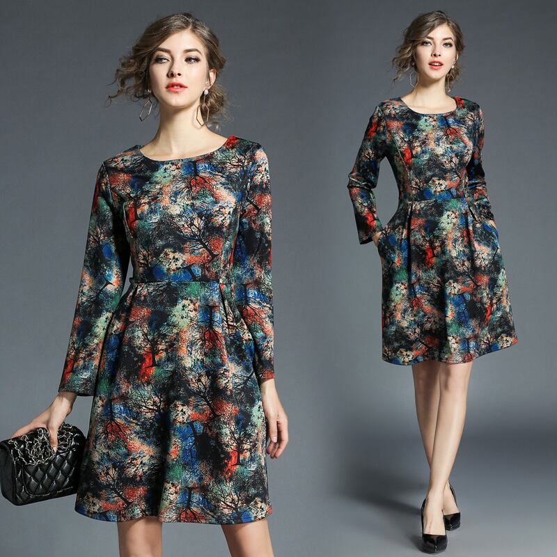 総柄ワンピース