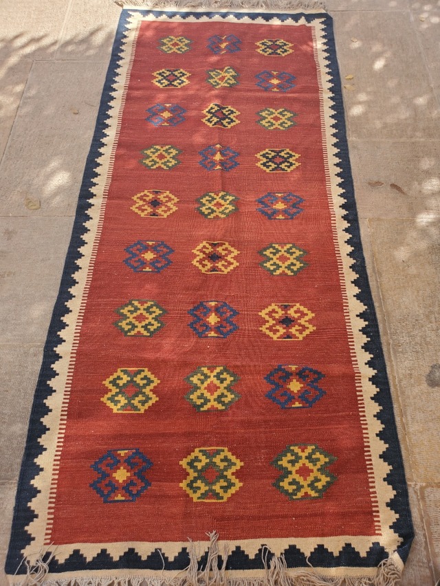 絨毯クエスト45【No.9】Kilim ※現在、こちらの商品はイランに置いてあります。ご希望の方は先ずは在庫のご確認をお願いします。