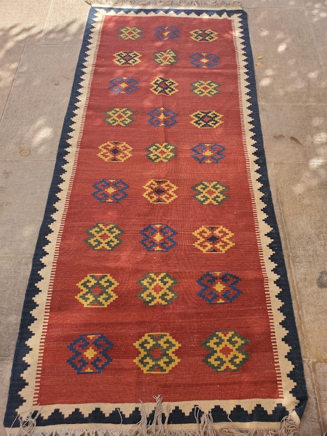 絨毯クエスト45【No.9】Kilim ※現在、こちらの商品はイランに置いてあります。ご希望の方は先ずは在庫のご確認をお願いします。