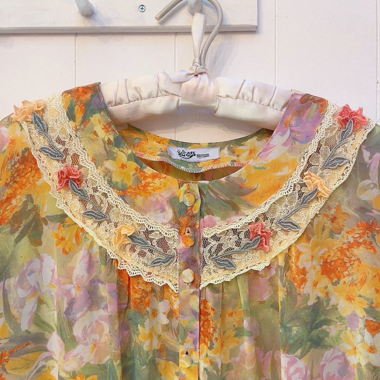 water flower lace blouse