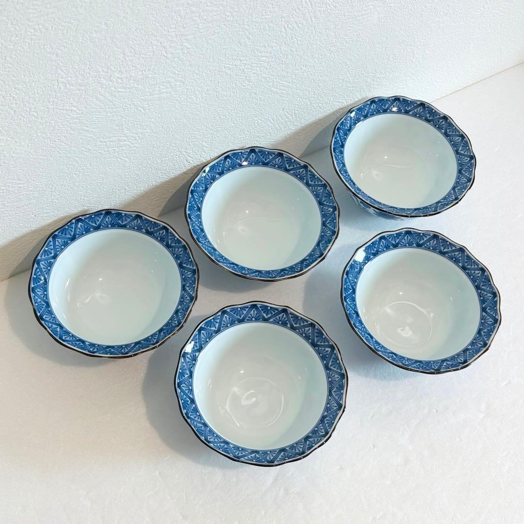 未使用　たち吉　小鉢　染付唐草　5個セット たち吉 染付唐草 輪花小鉢揃え 5客 ( USED ) 】 | 和食器 えとふく
