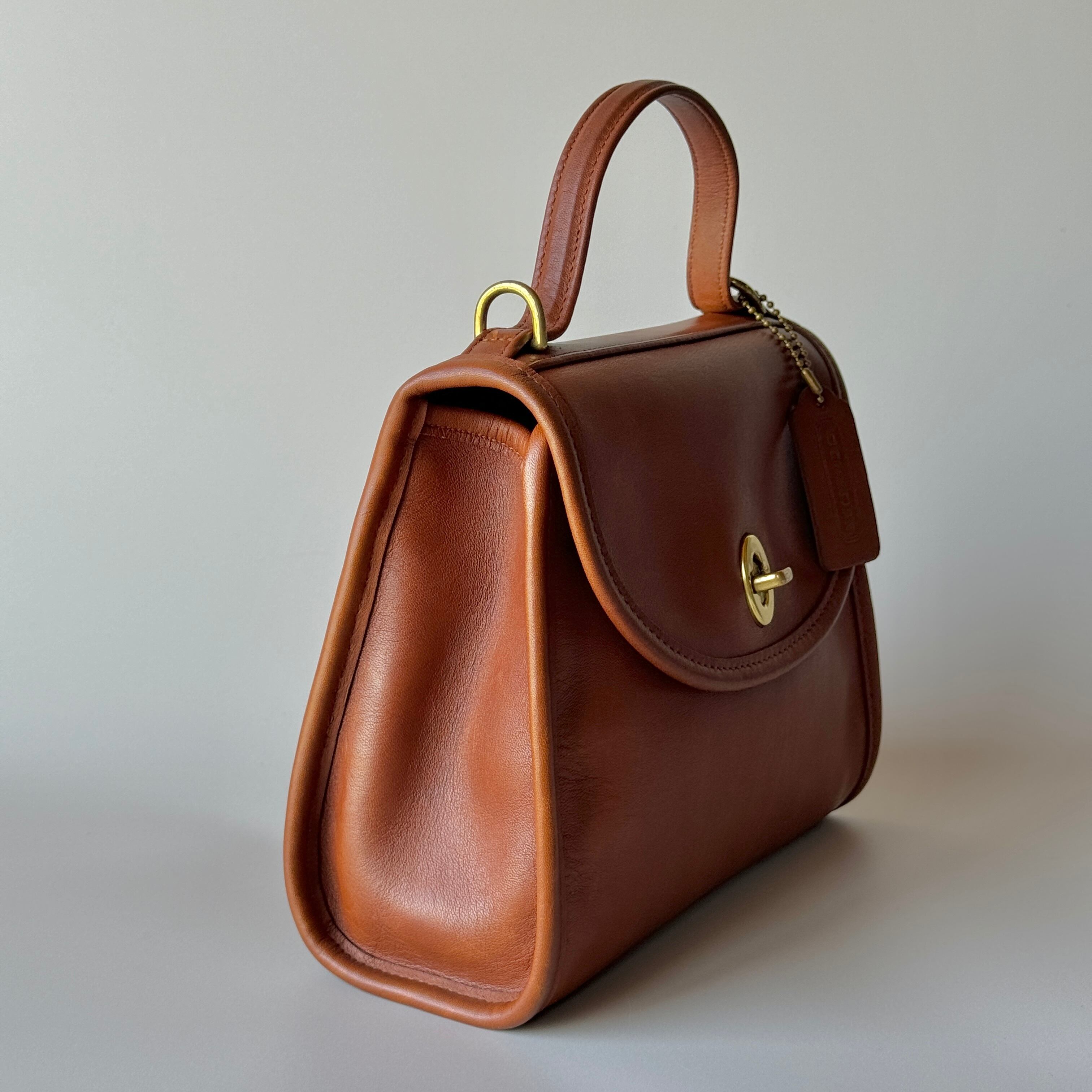 Vintage Coach 9983 Regina Bag '95 | ONE VINTAGE