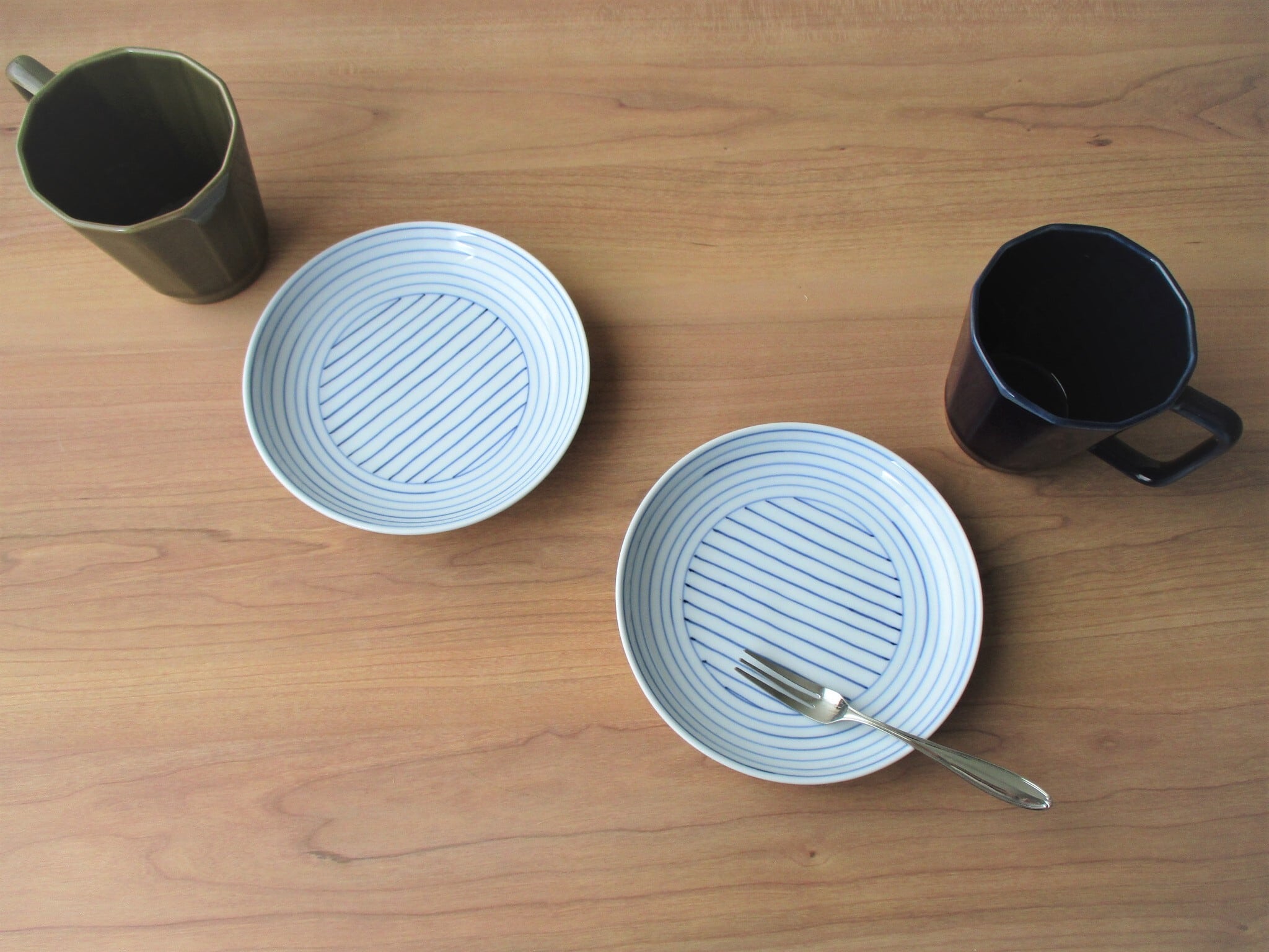 線もよう 五寸皿【伊万里焼】 | 有田焼や心器