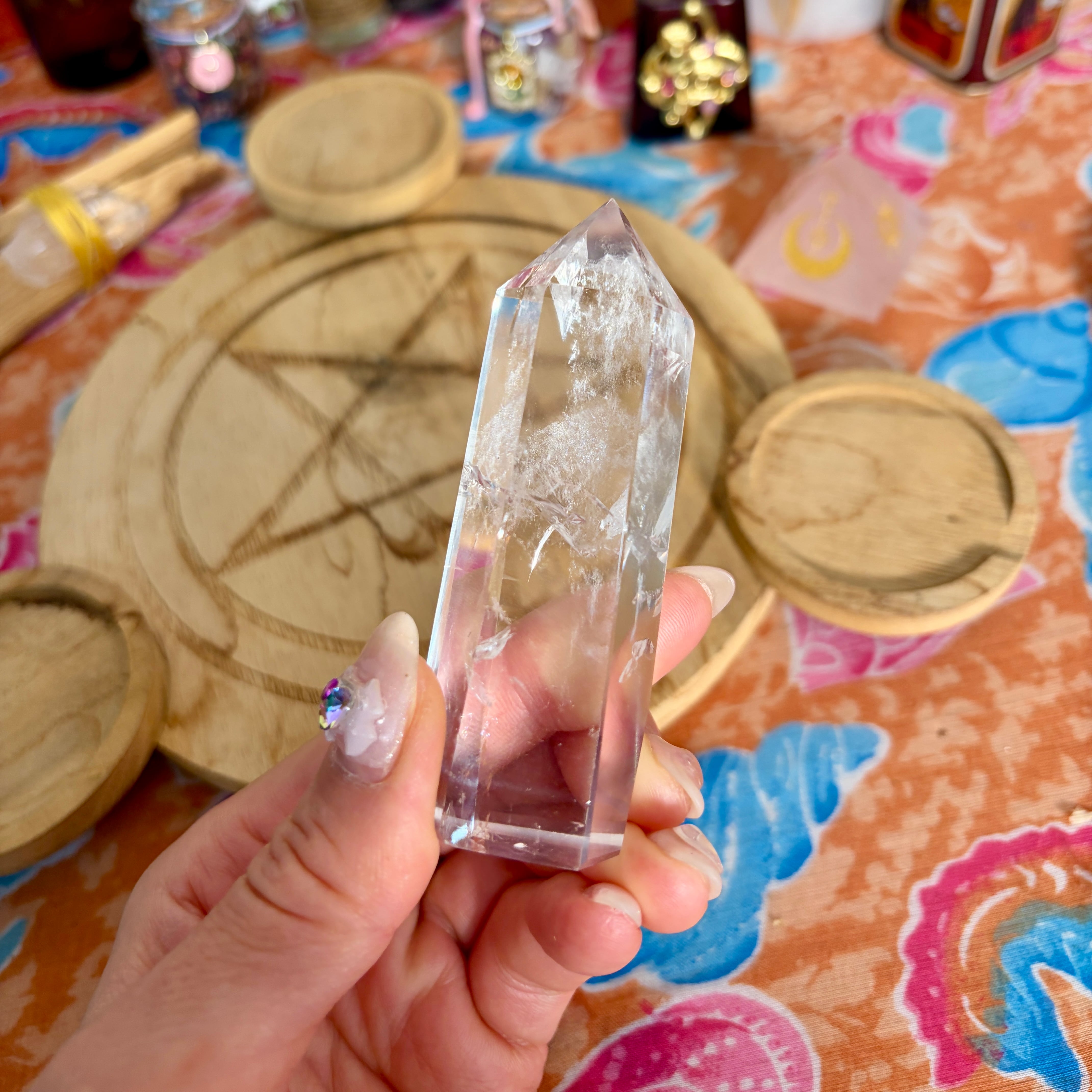 魔女の祭壇】 水晶 / クリアクォーツ の ポイントタワー A