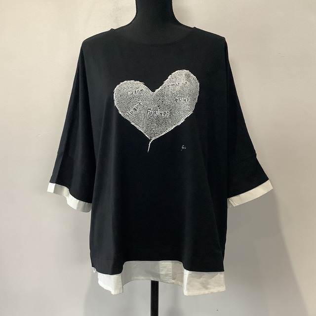 Emotion Heart ( 感情ある心 ) 重ね着風七分袖Tシャツ ブラック