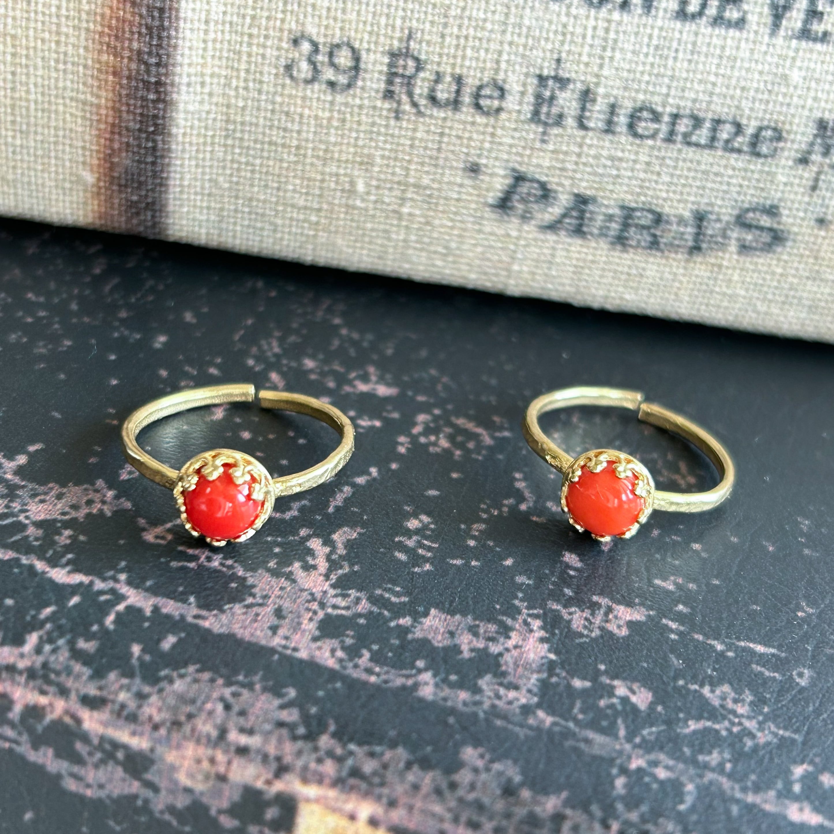 真鍮｜本珊瑚(サンゴ) 天然の緋色は人を惹きつける 鮮やかな赤リング