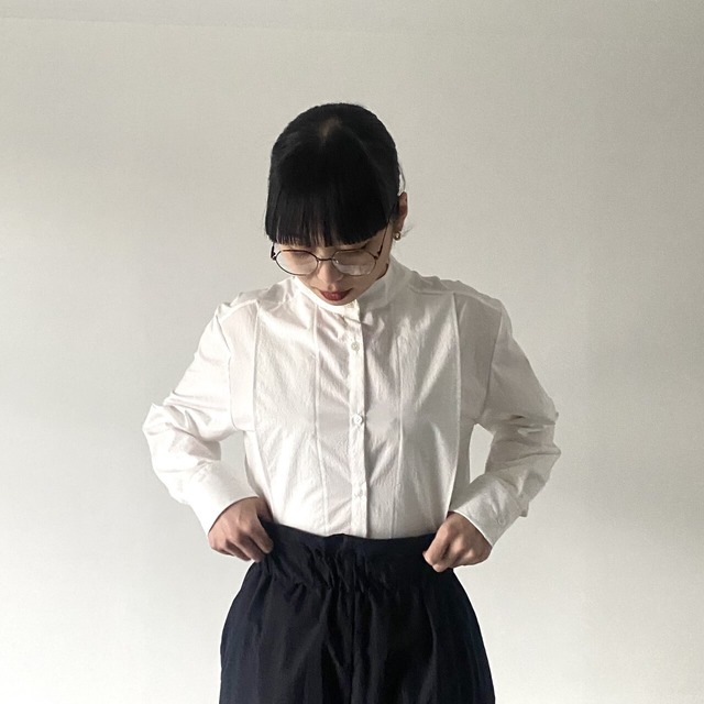 front tuck pleats typewriter shirt