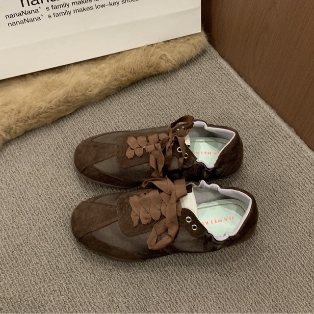lace-up low-cut sneakers　J00426
