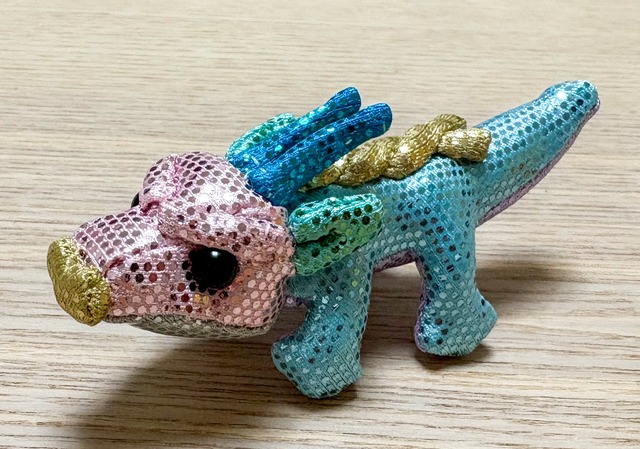 七色の龍神さまのぬいぐるみ