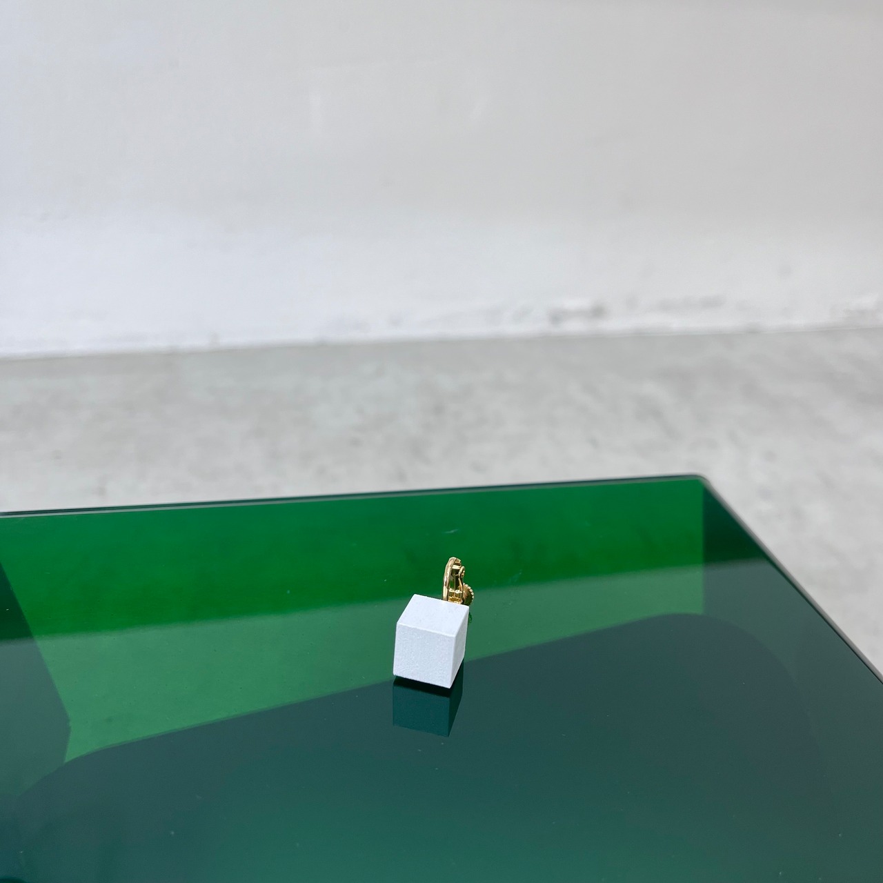 corchea / cube  earring【white】