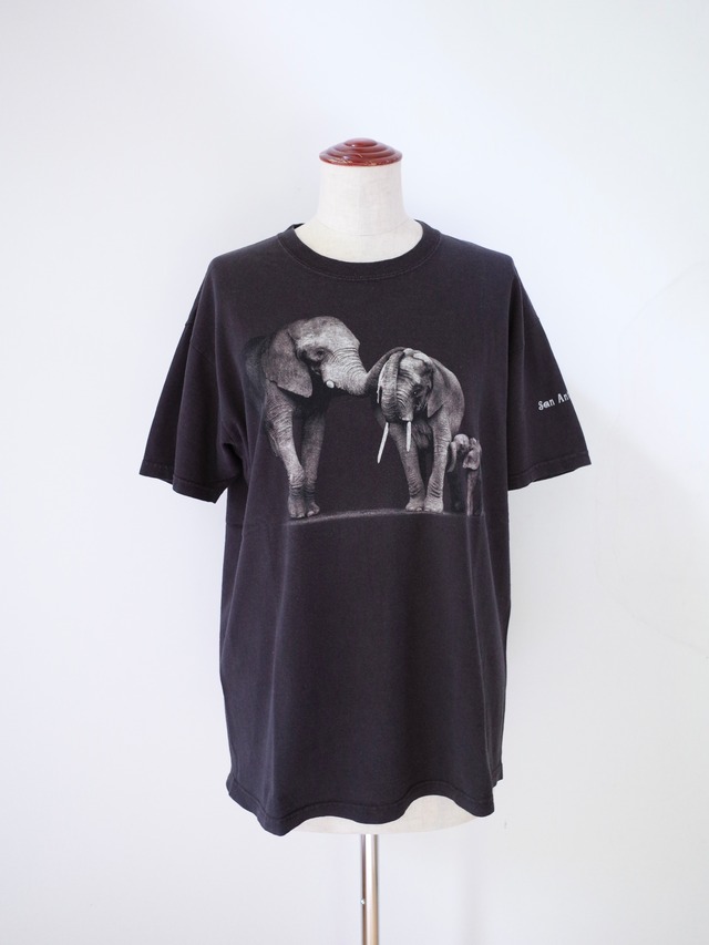 00s Elephant Print T-Shirt