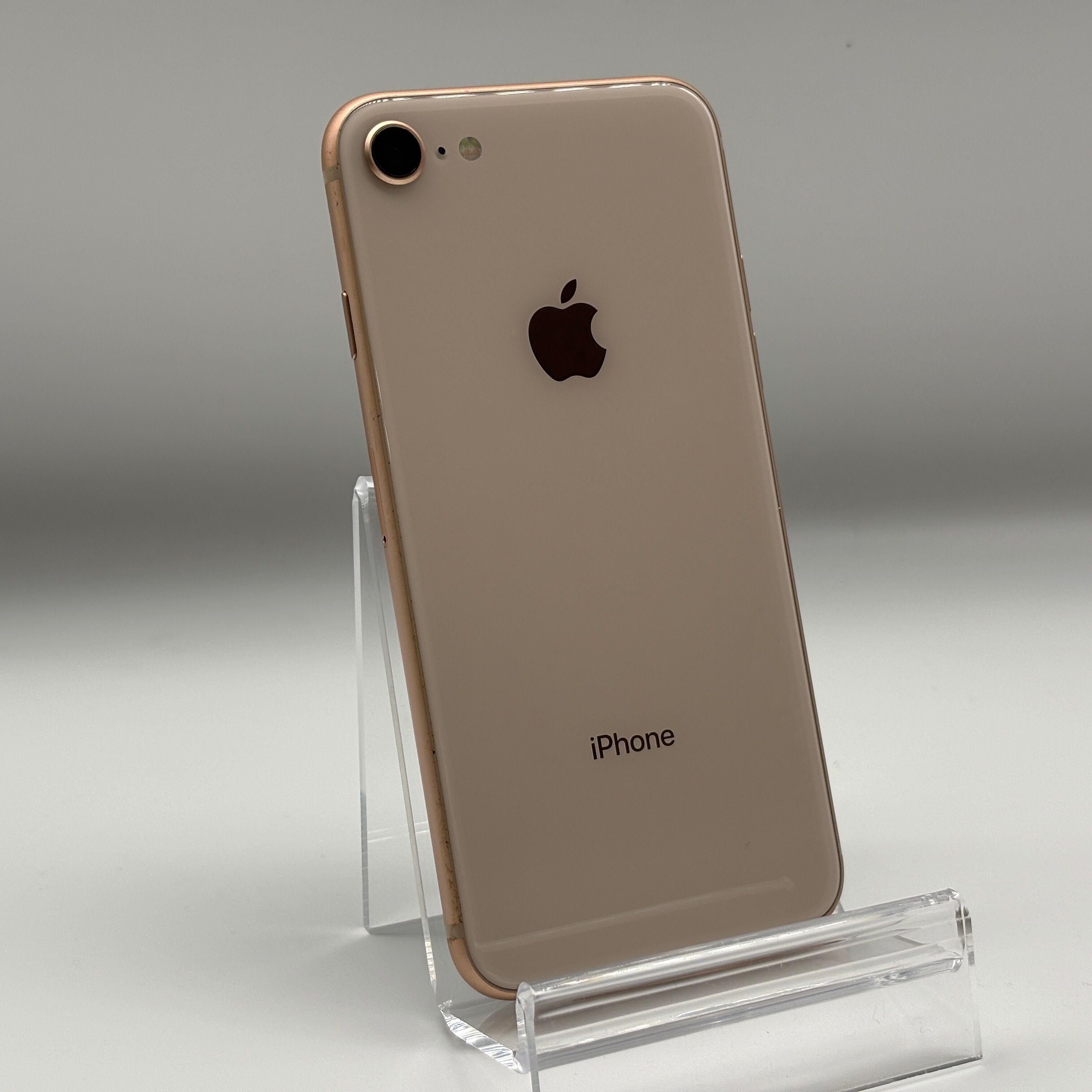 Apple iPhone 8 本体　ゴールド 64GB（ガラスフィルム付） Apple iPhone 8 本体 ゴールド 64GB（ガラスフィルム付） iPhone 8