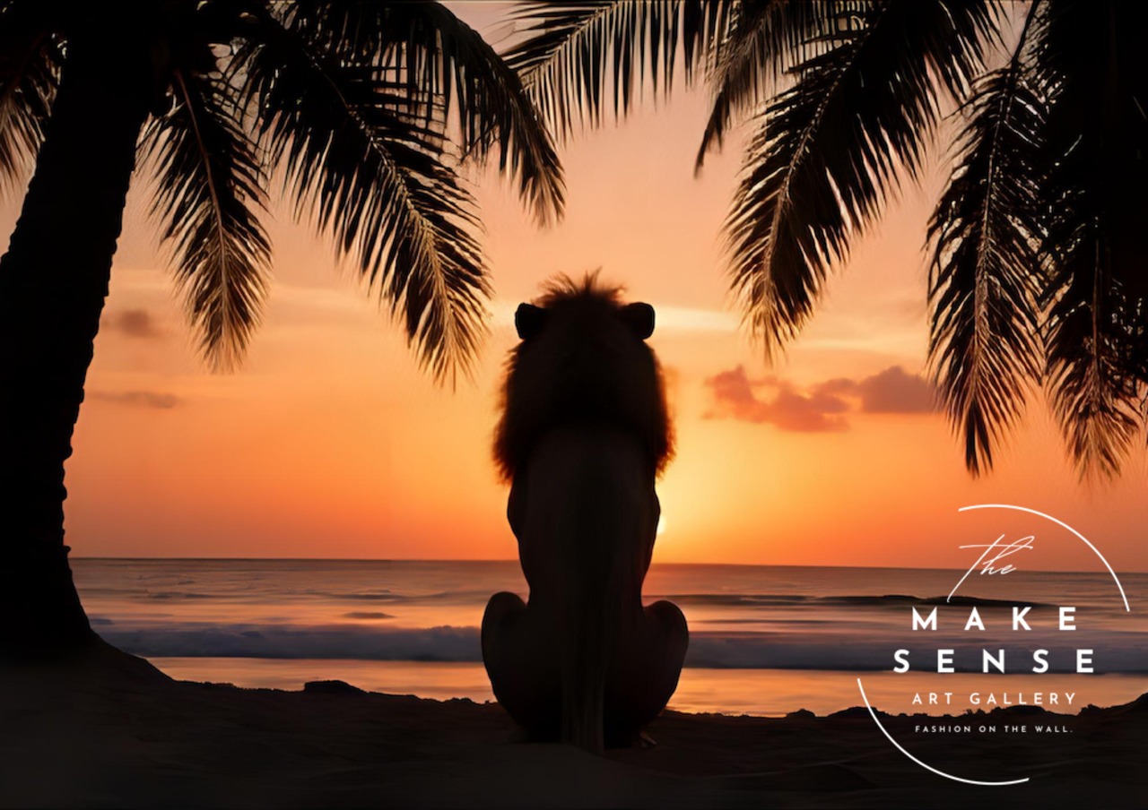 故郷を想うライオン｜夕焼けを見つめる癒しのライオンアートポスター｜南国ビーチの静かな物語を空間に添える｜A3ポスター