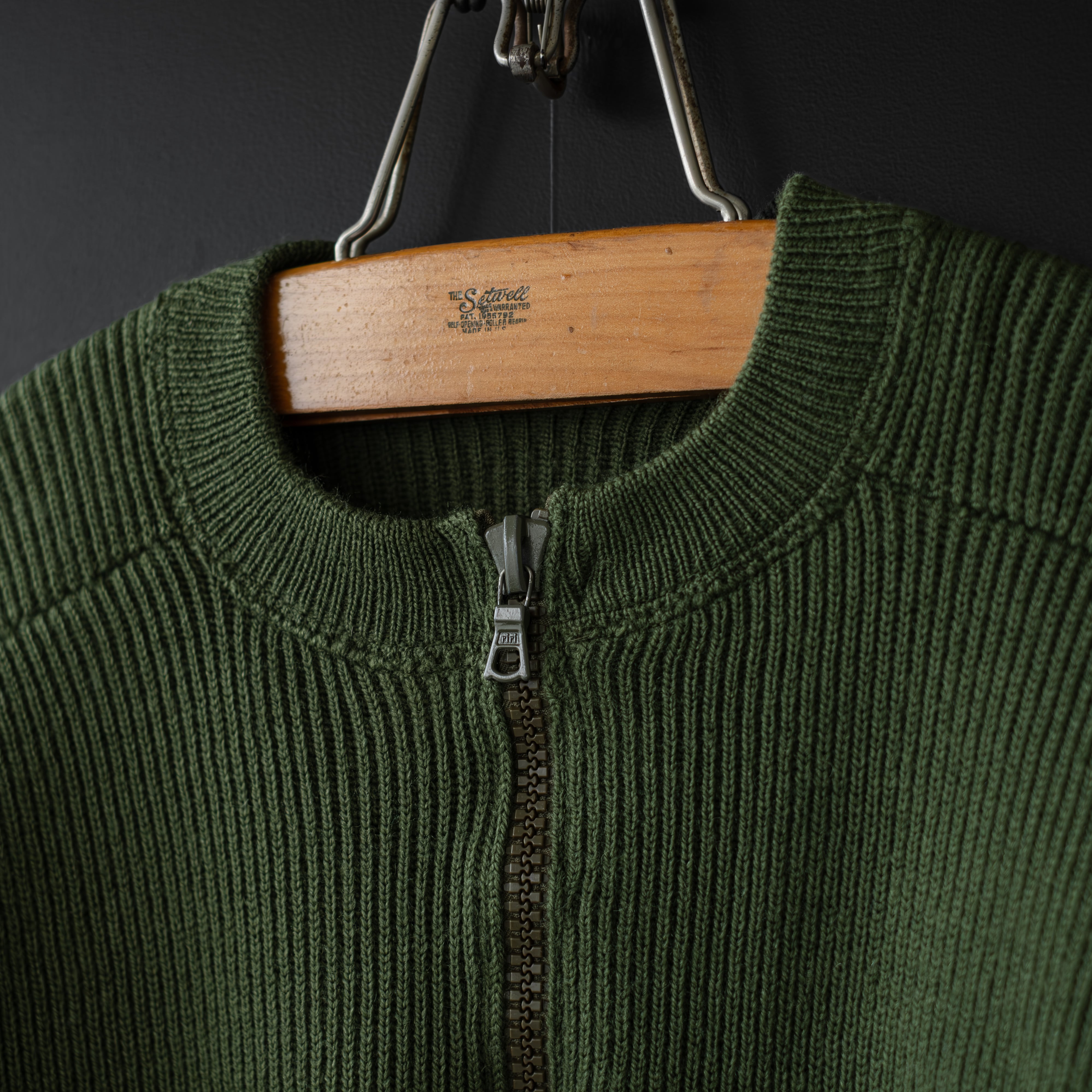 swedish military】 wool zip-up rib cardigan ① | dros dro