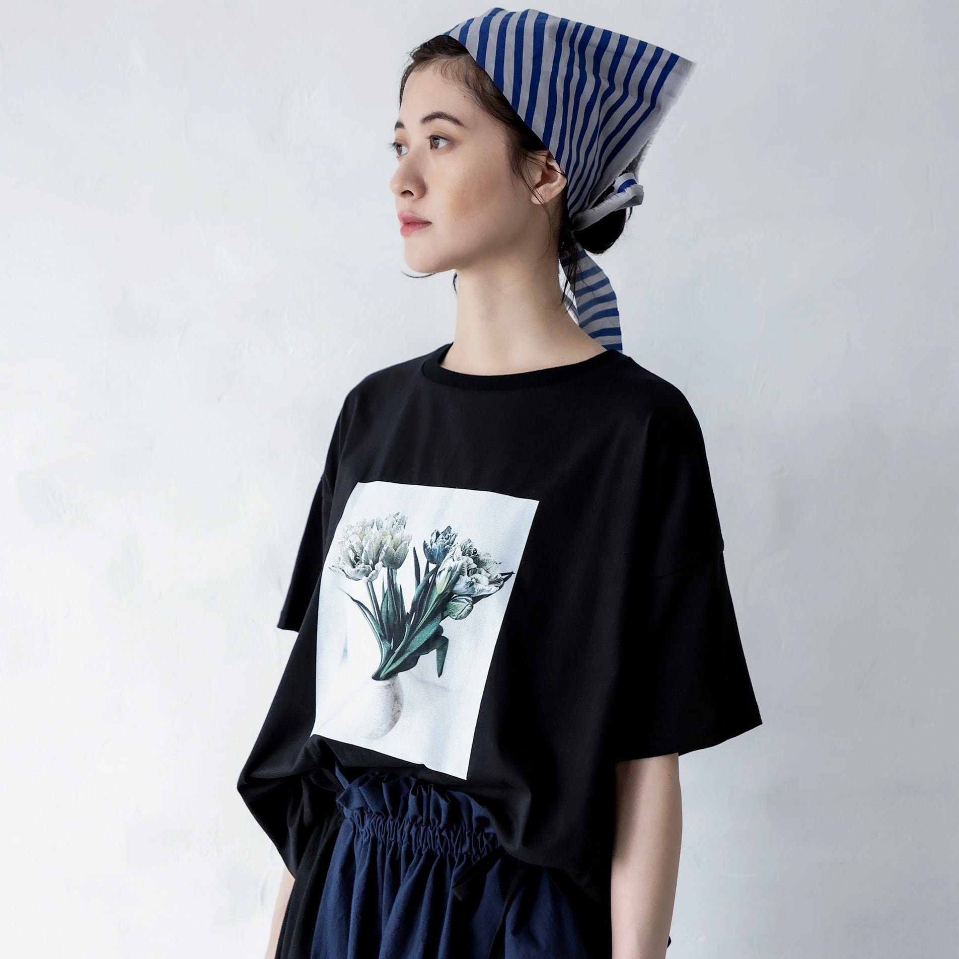 《michirico 2026SS》White tulips T / black / F・big F(大人)