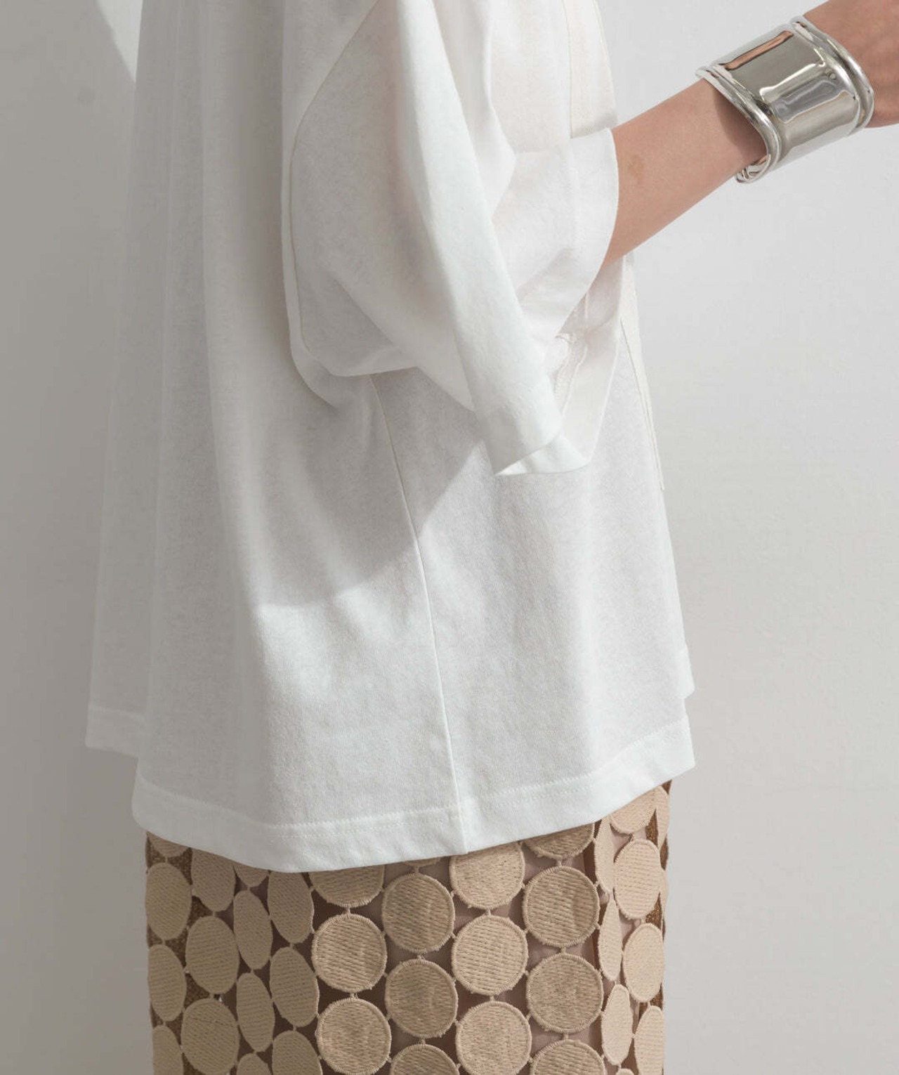 32684 ニュアンス箔プリントTシャツ white