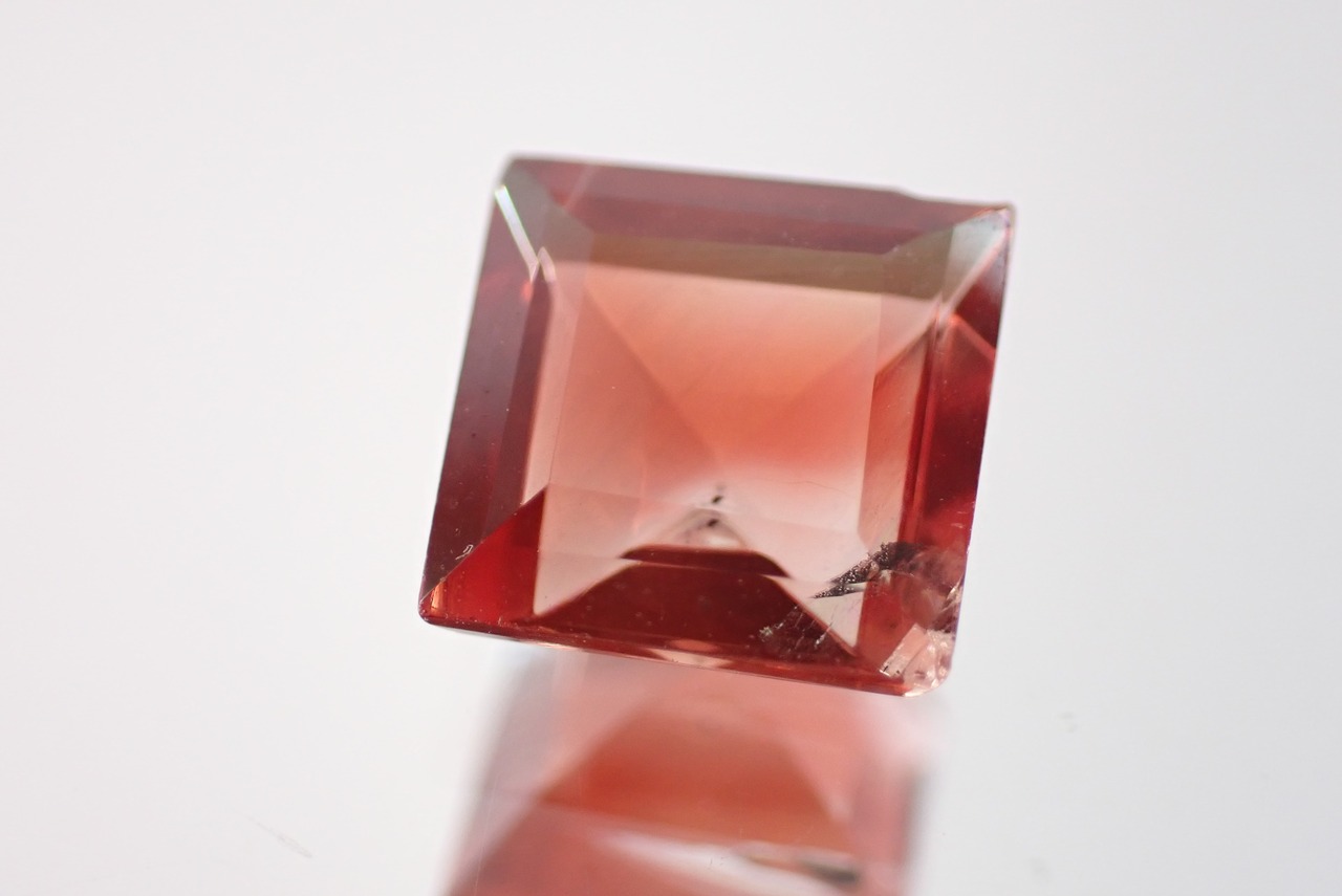 オレゴンサンストーン　1.35ct　[E10-42]