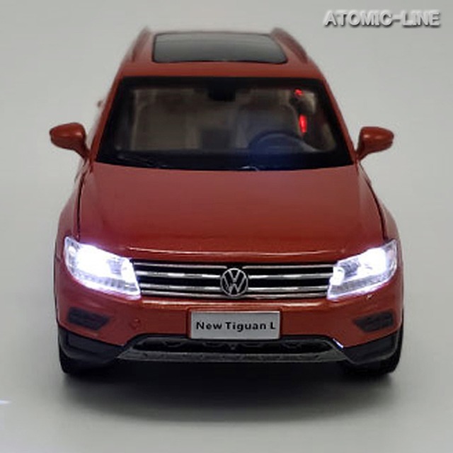 フォルクスワーゲン ティグアン 1/32 ミニカー 全3色 ライト点灯 エンジンサウンド 合金モデル 模型 SUV